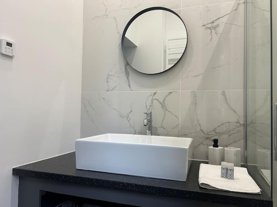 Vieux-Lille Appartement Renove Avec Une Chambre Luaran gambar
